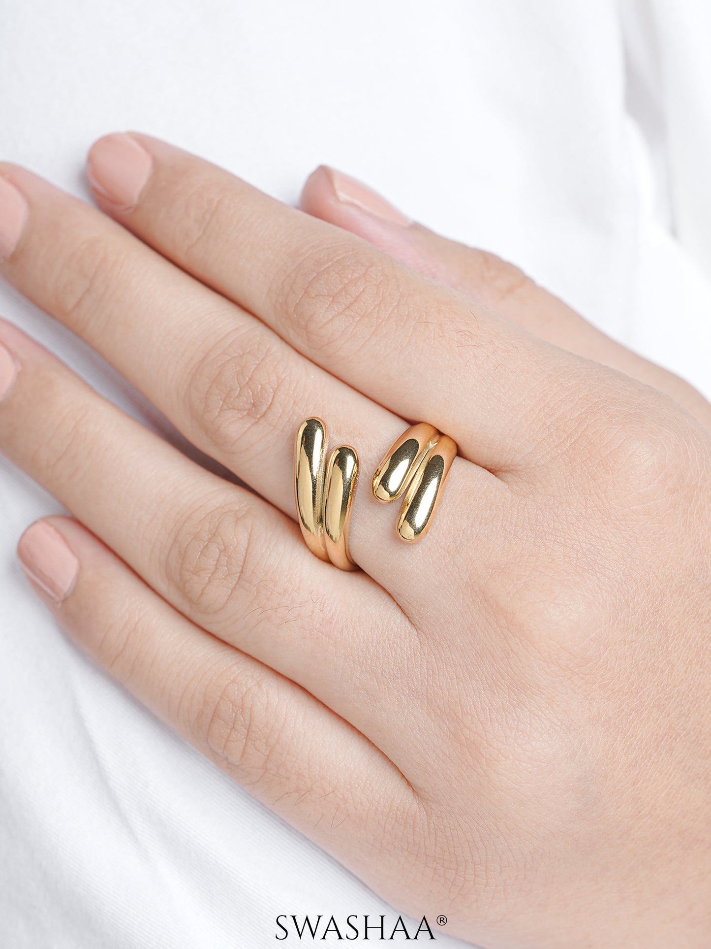 Aella Fluid Wrap Ring