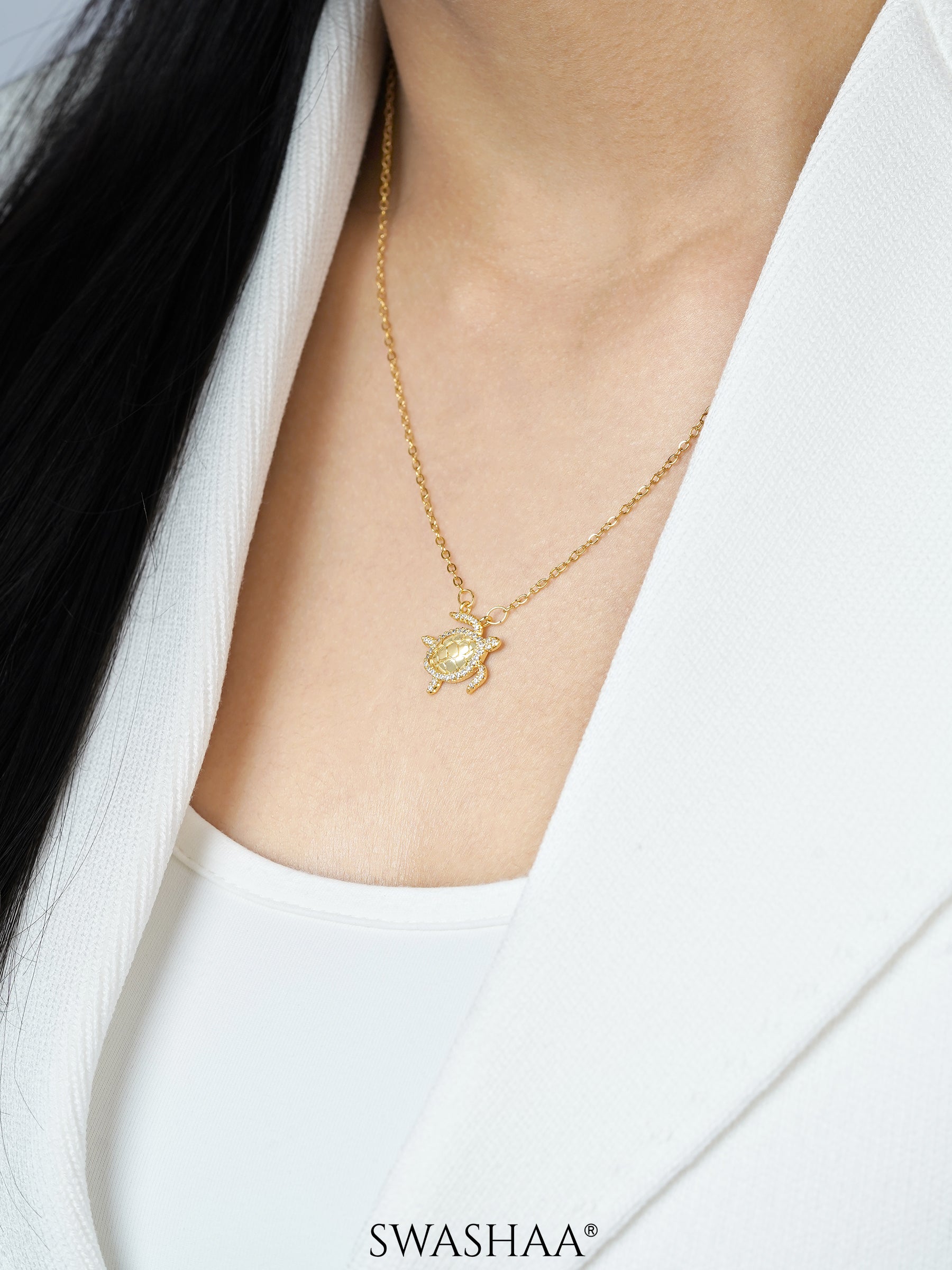 Amara Shell Of Serenity Studded 18K Gold Plated Necklace