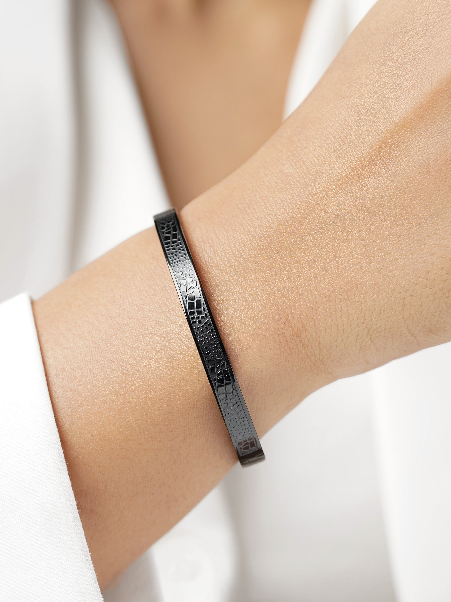 Anthony Black Women's Bracelet
