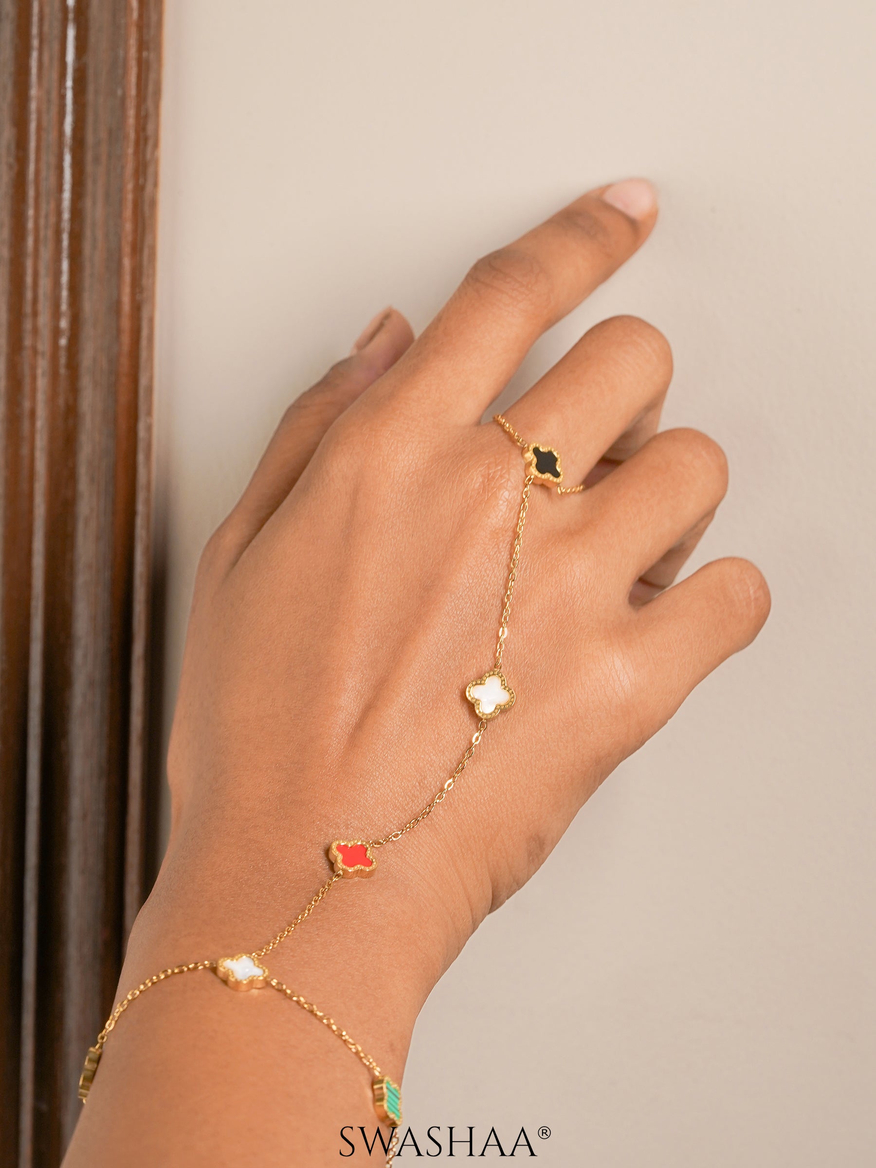 Ariya Dainty Clover 18K Gold Plated Ring Bracelet