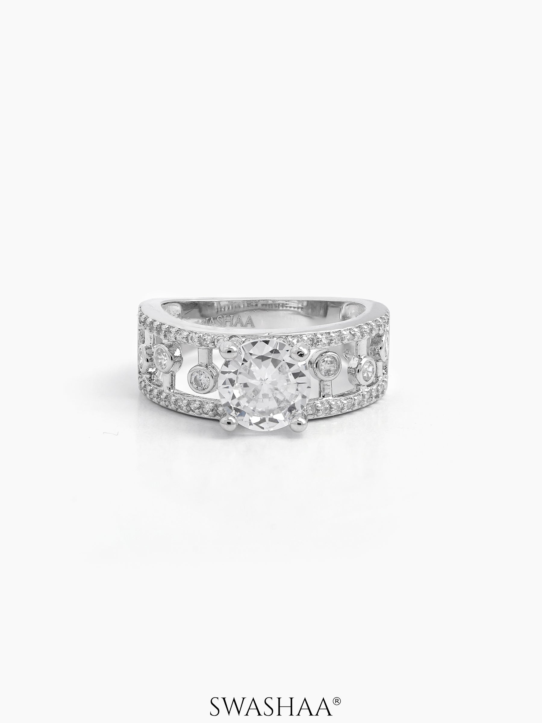 Averin Solitaire Ring