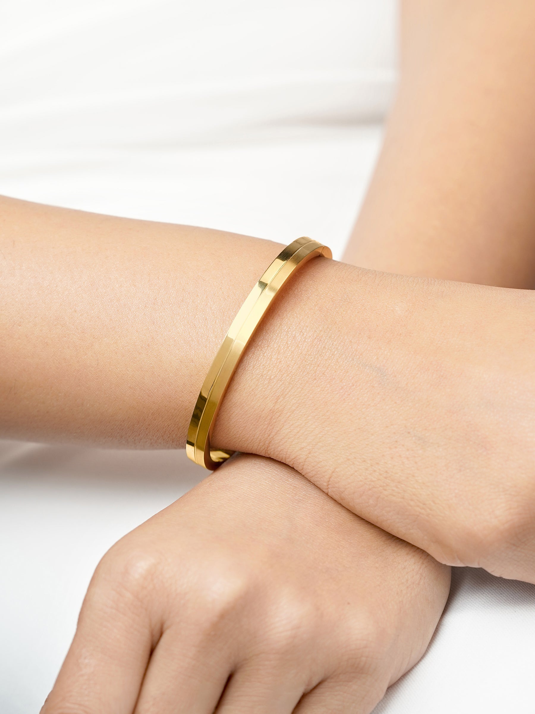 Benjomia 18K Gold Plated Women's Bracelet