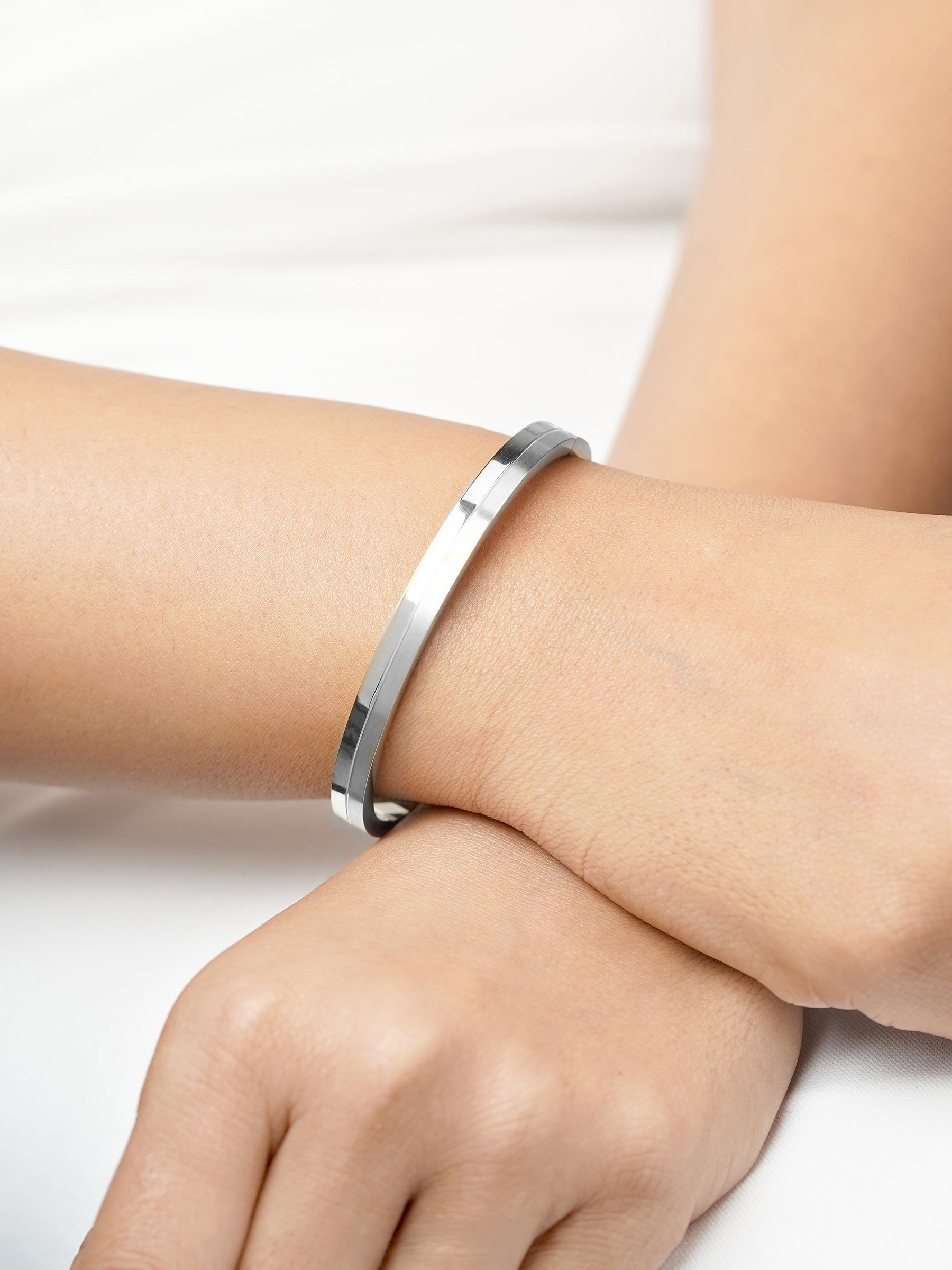 Benjomia Silver Women's Bracelet