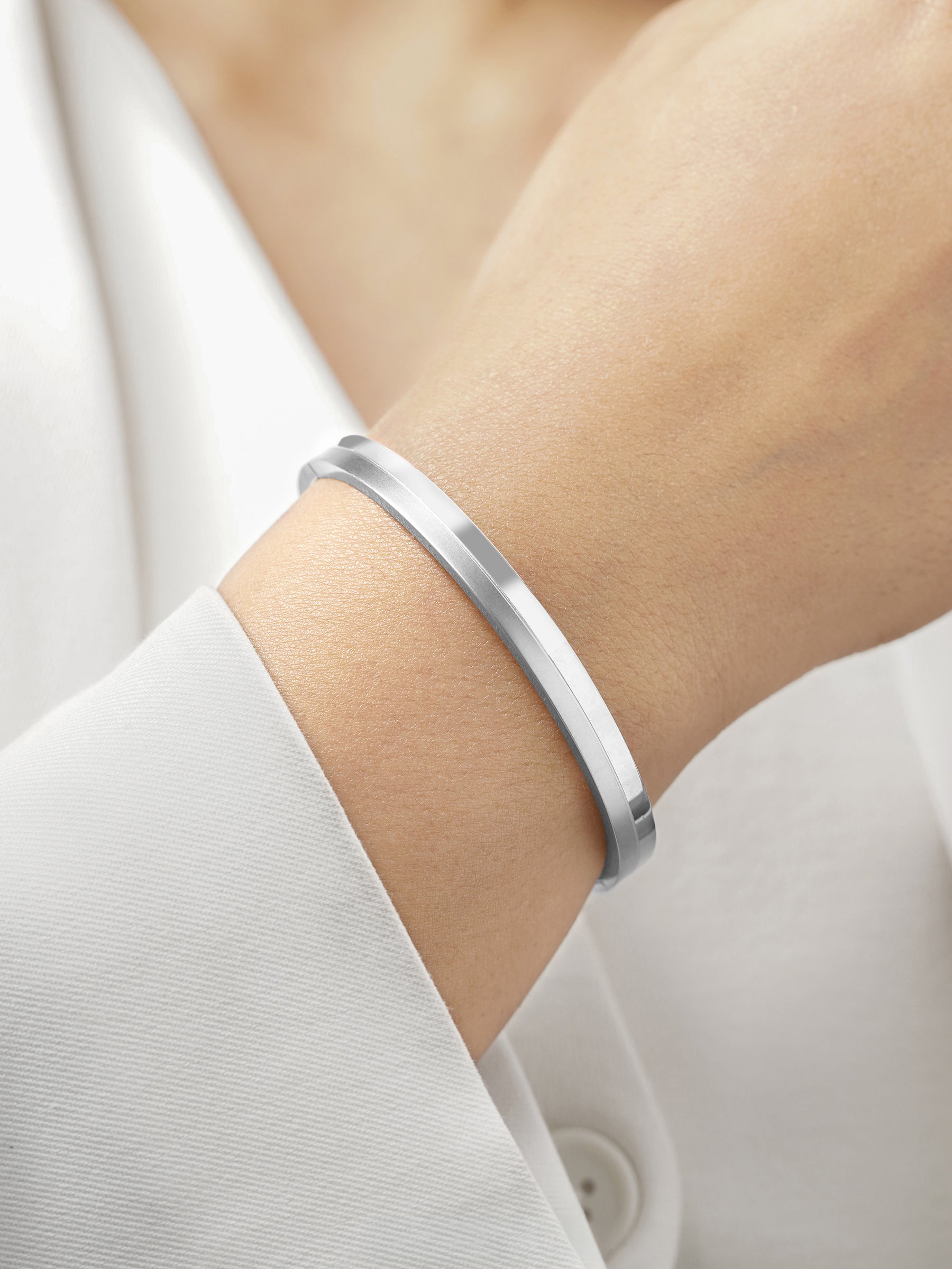 Benjomia Silver Women's Bracelet