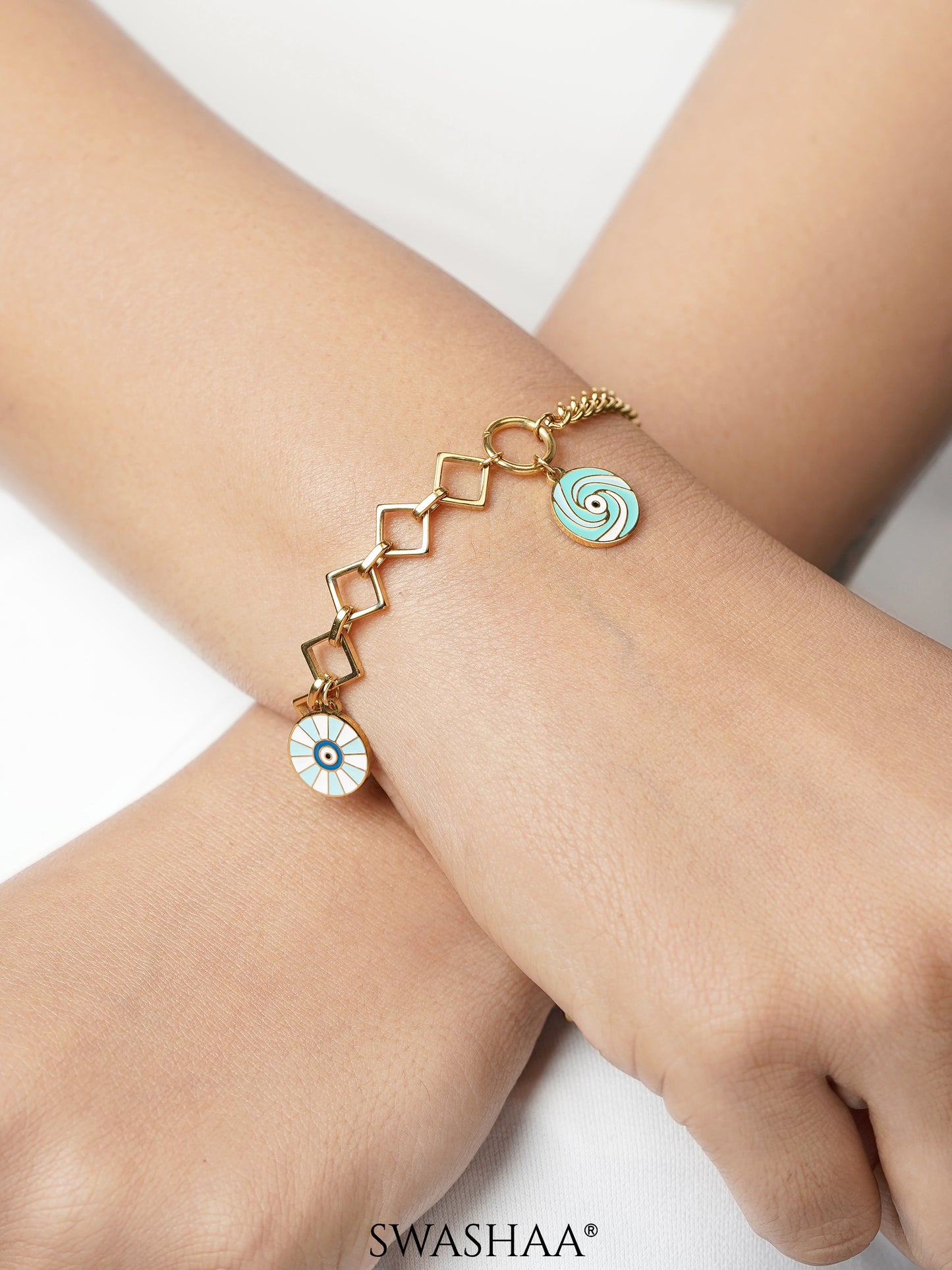 Dwi Eye 18K Gold Plated Bracelet