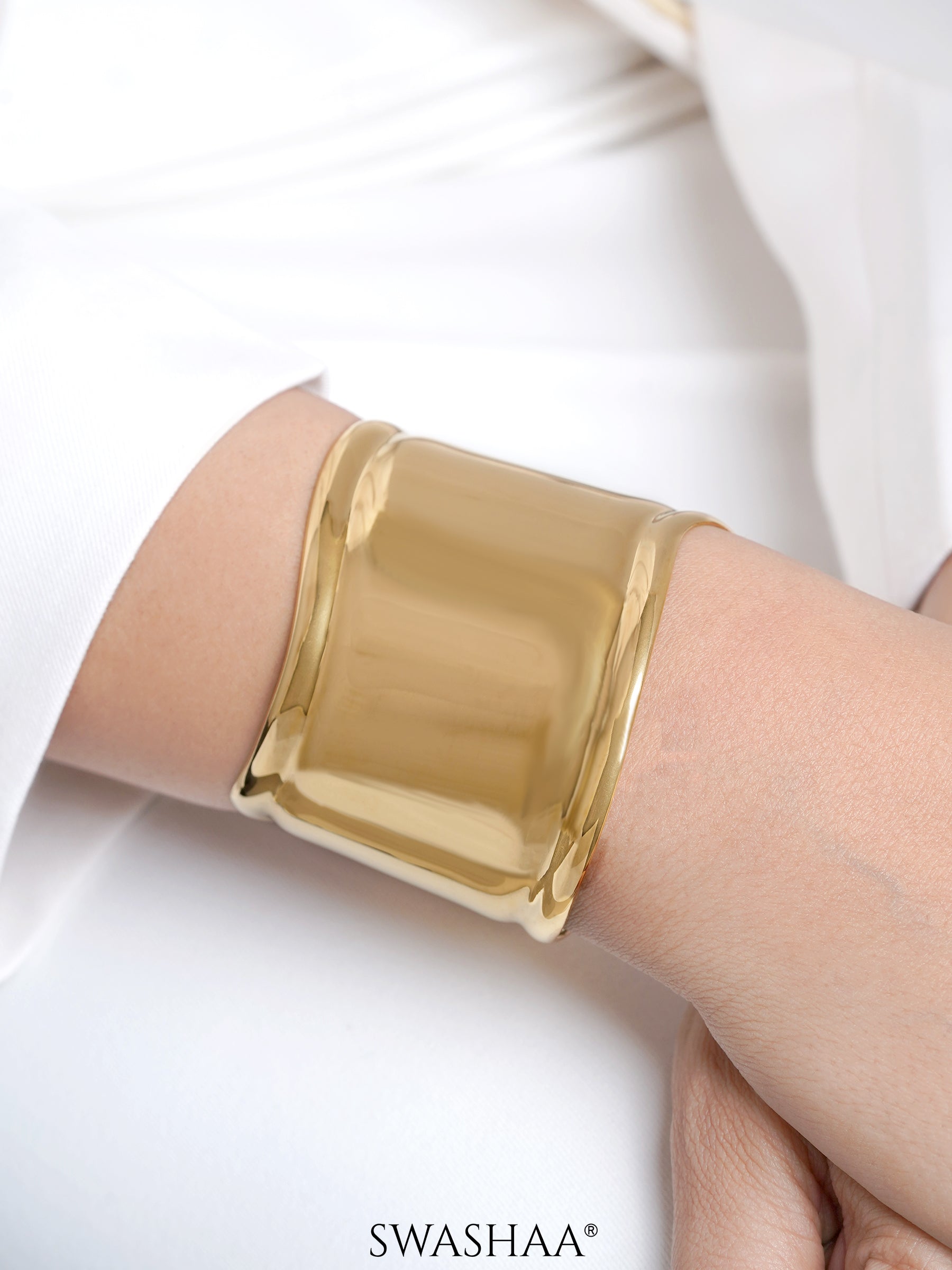 Lunava Bold Curve Cuff Bracelet