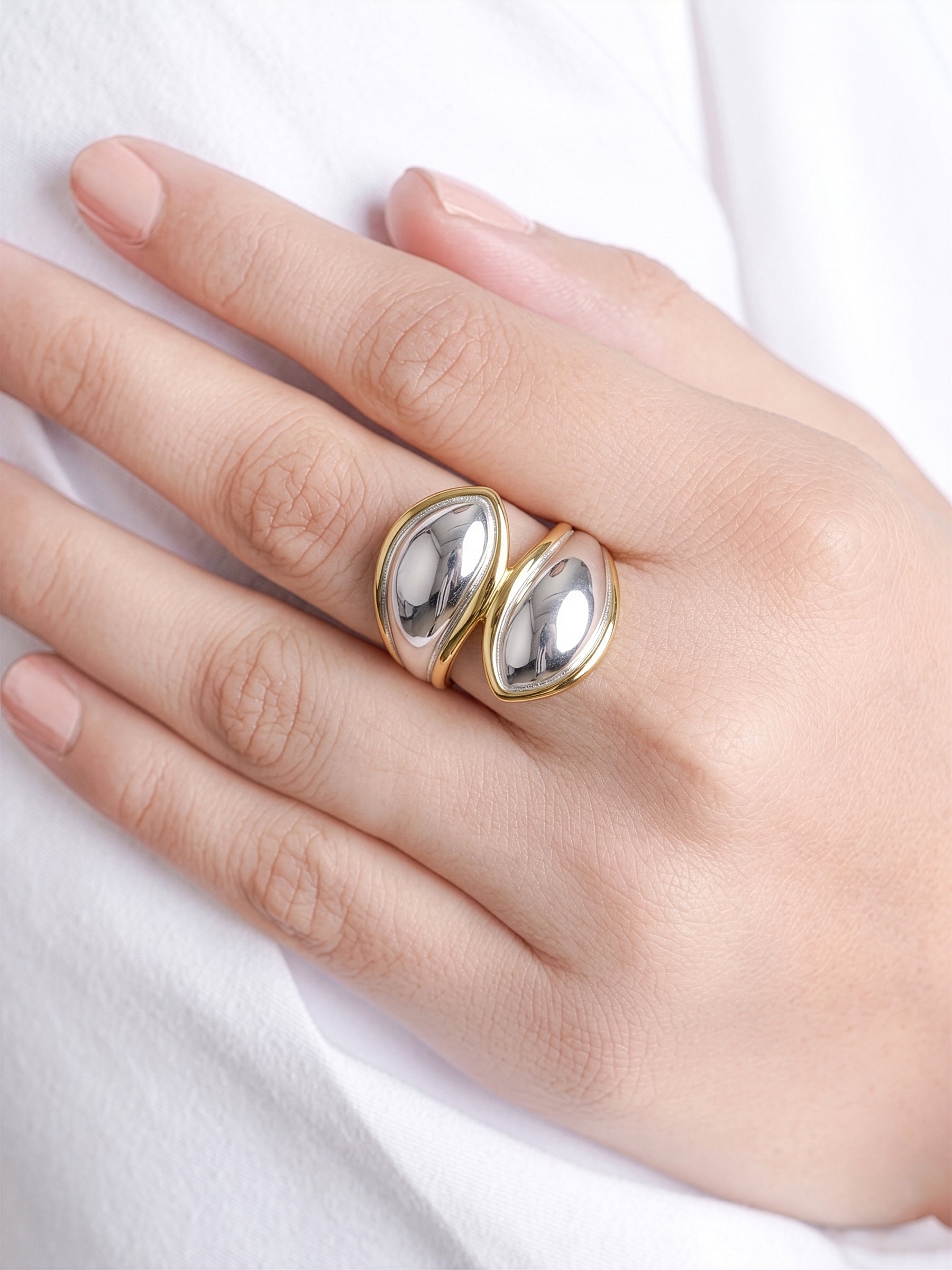 Naori Swirl Dual Tone Ring