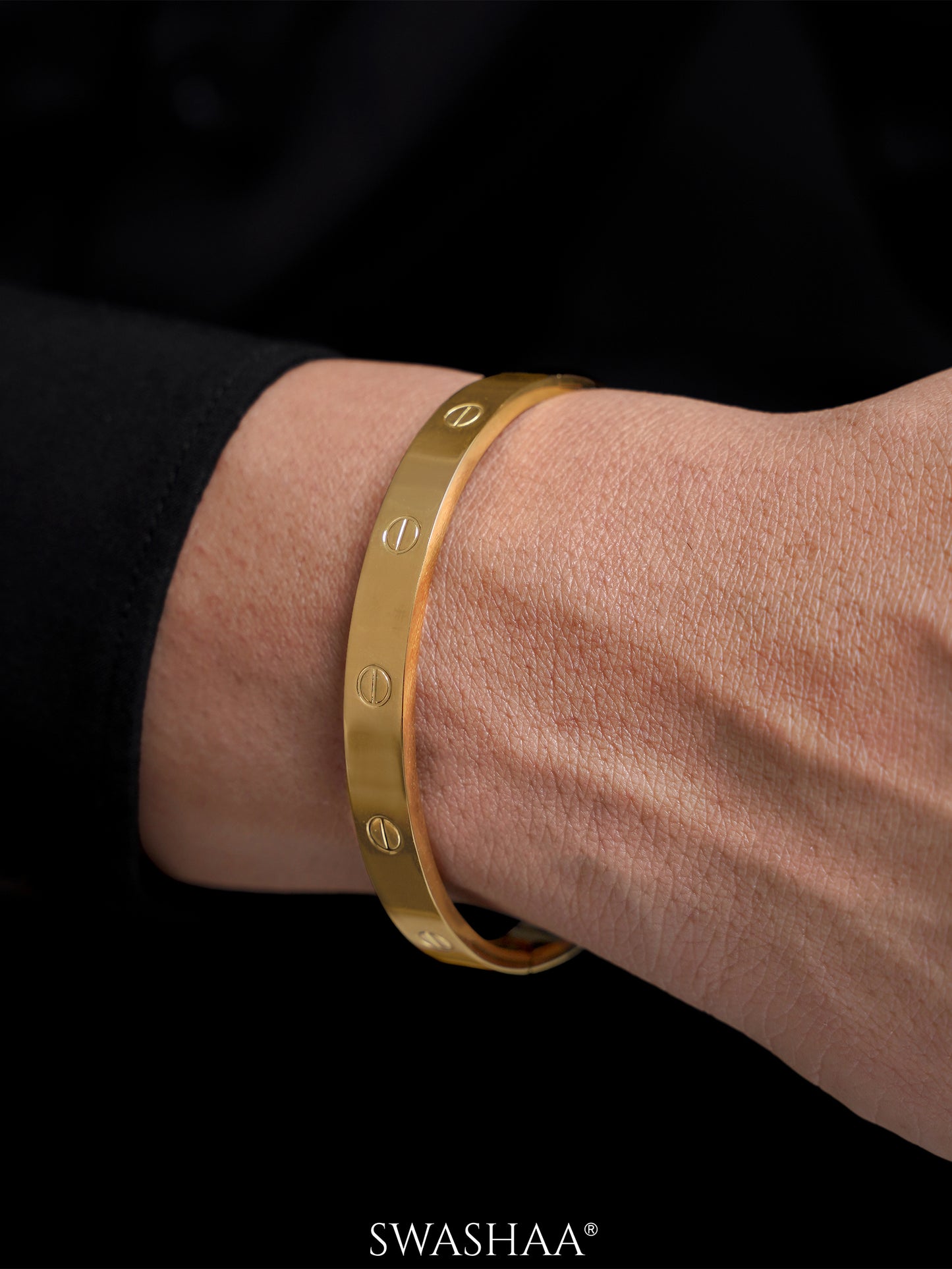 Renix Screw Emblem Men's Bracelet