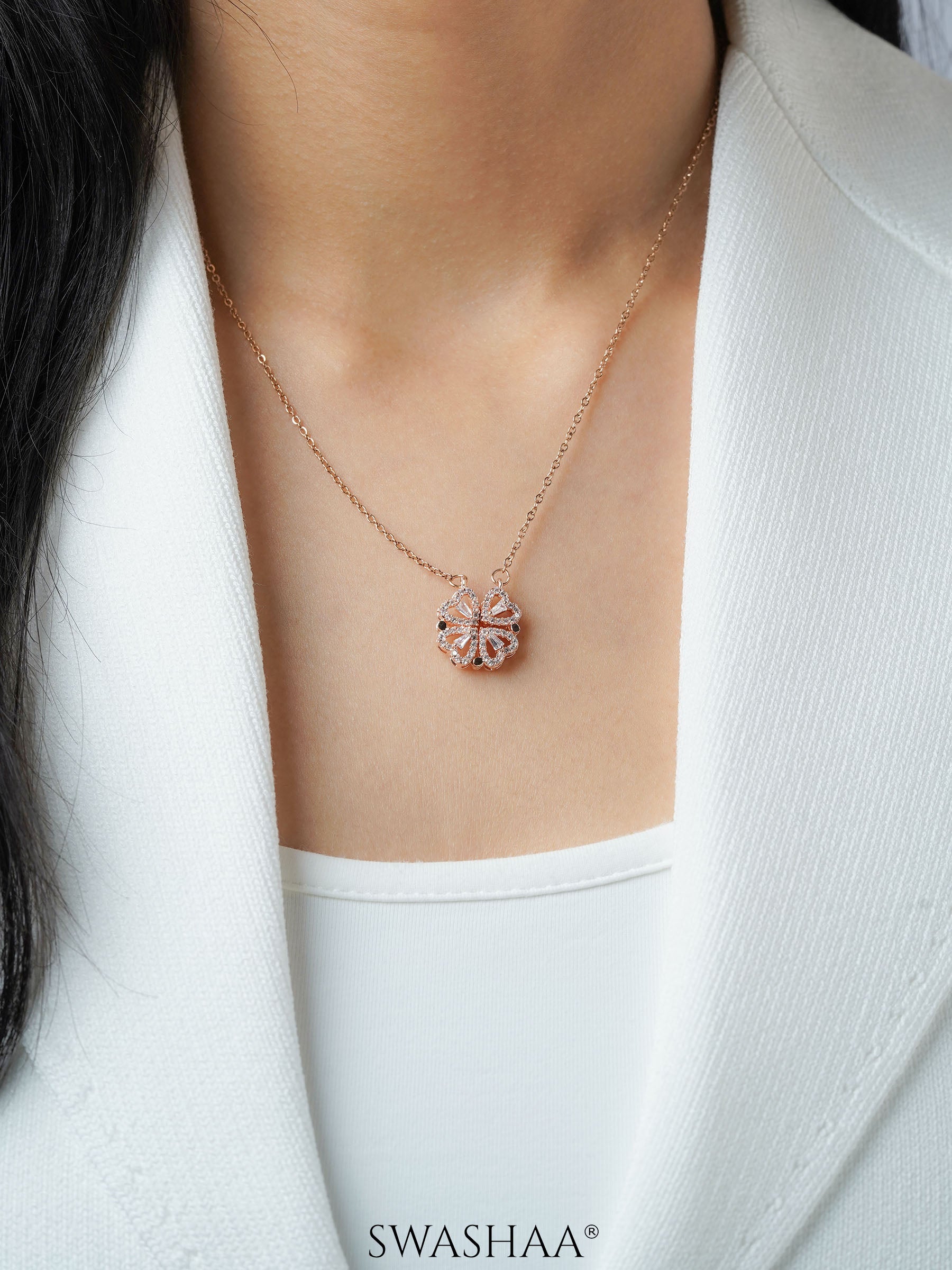 Shiny Clover Necklace