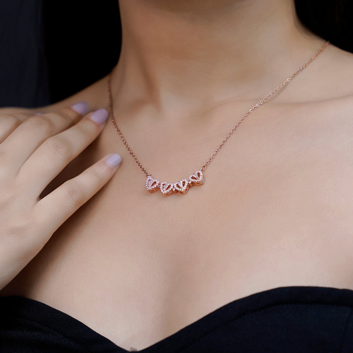 Shiny Clover Necklace