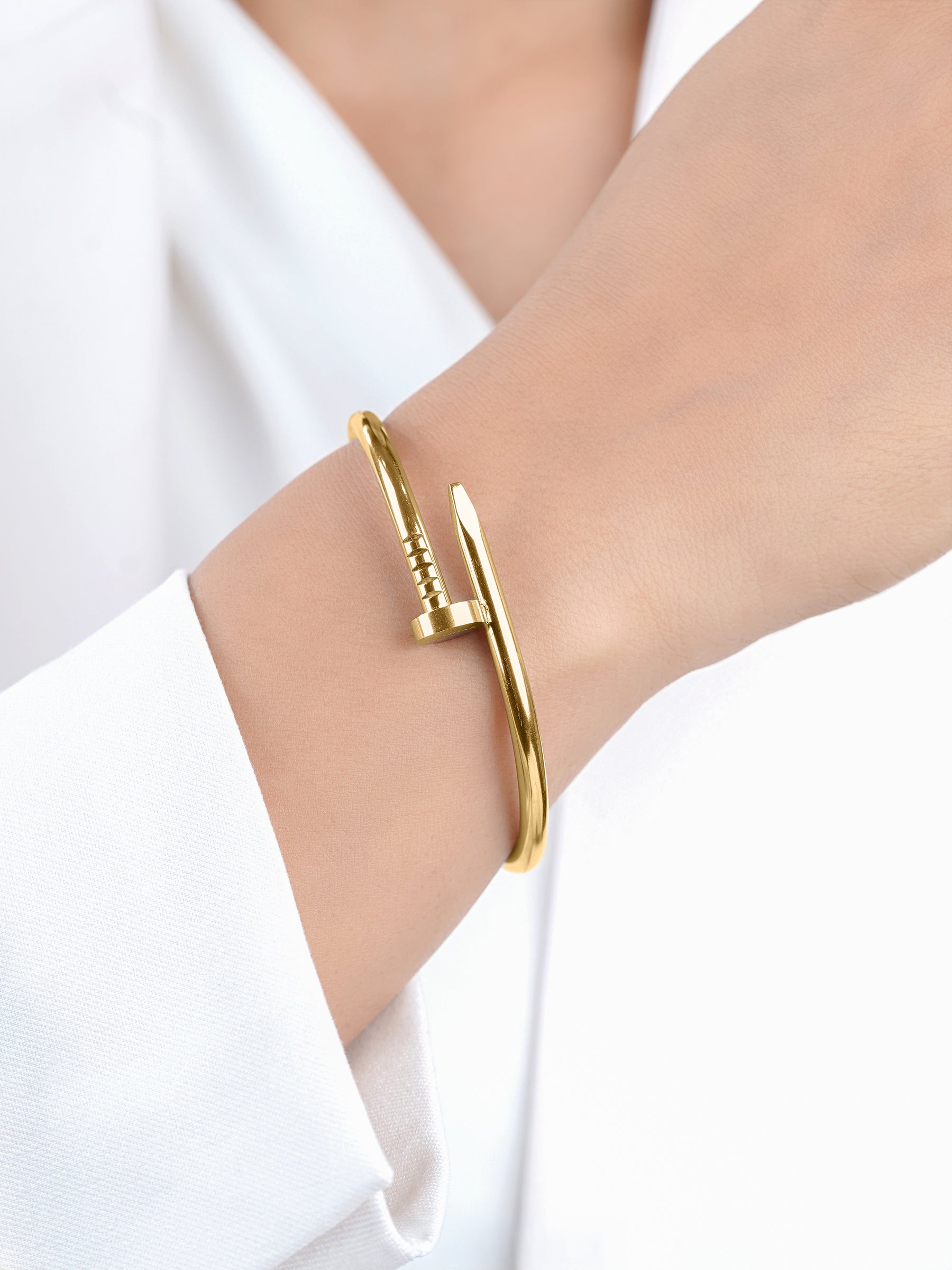 Zayden Solid Nail Women's Bracelet