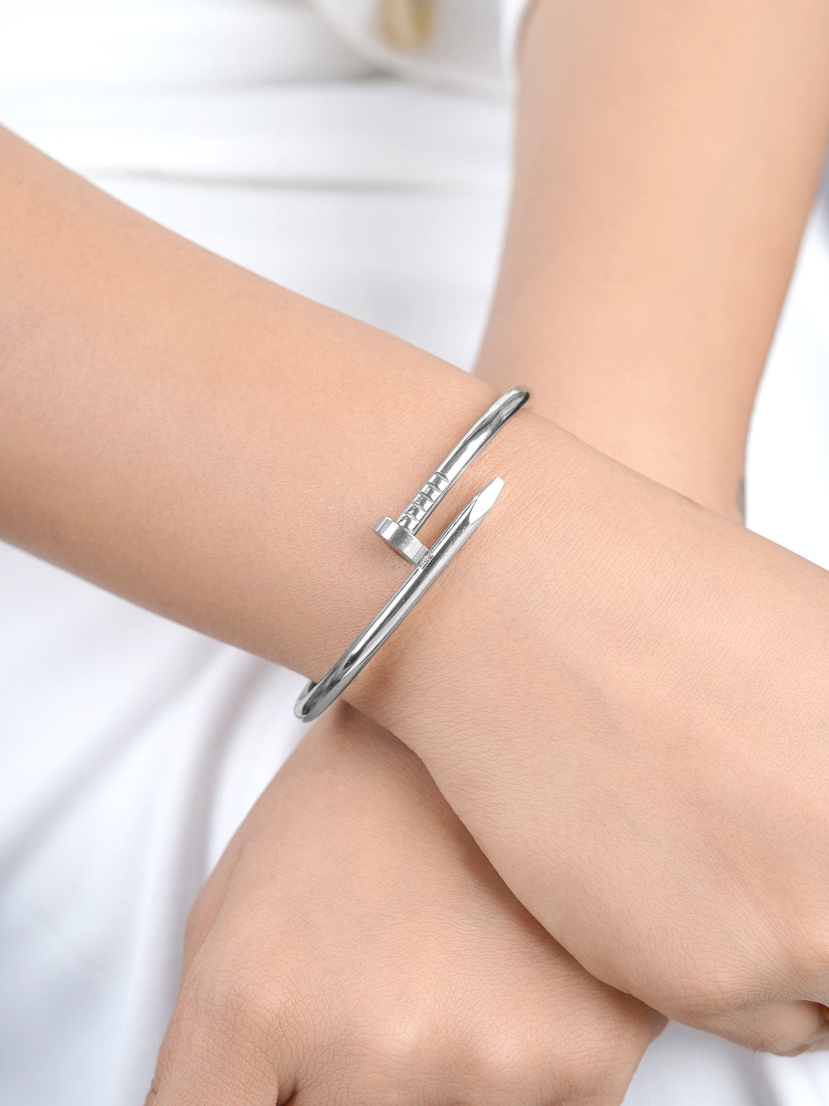 Zayden Solid Nail Women's Bracelet