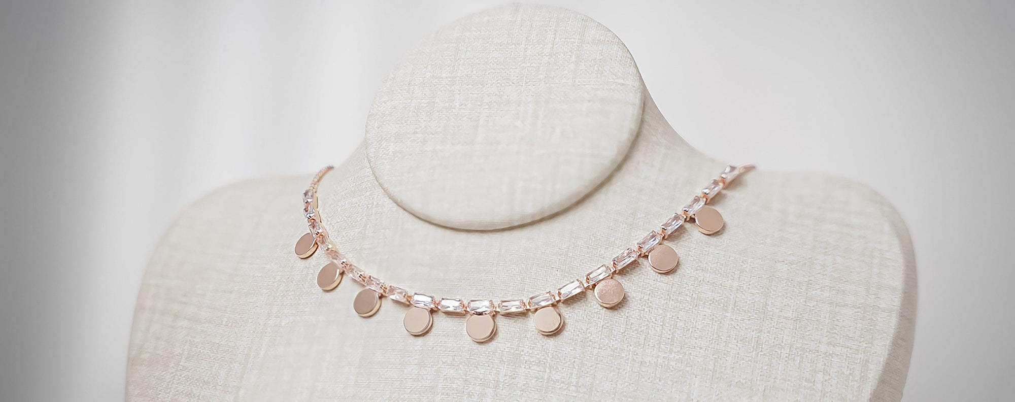 Women's Collar Necklaces