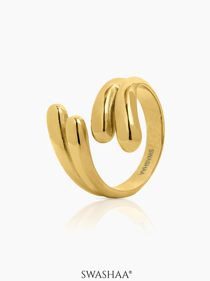 Aella Fluid Wrap Ring 18K Gold Plated