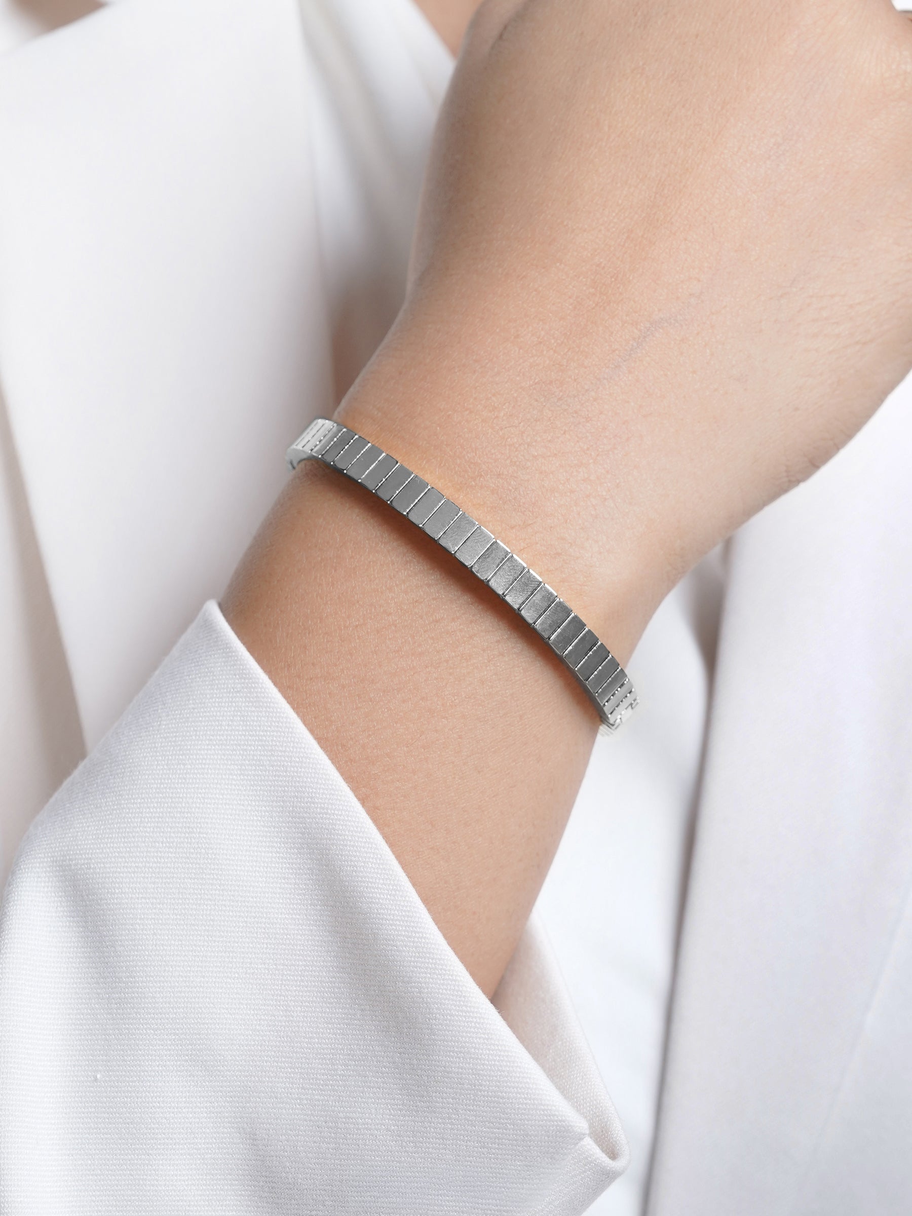 Aurelith Ribbed Silver Bracelet