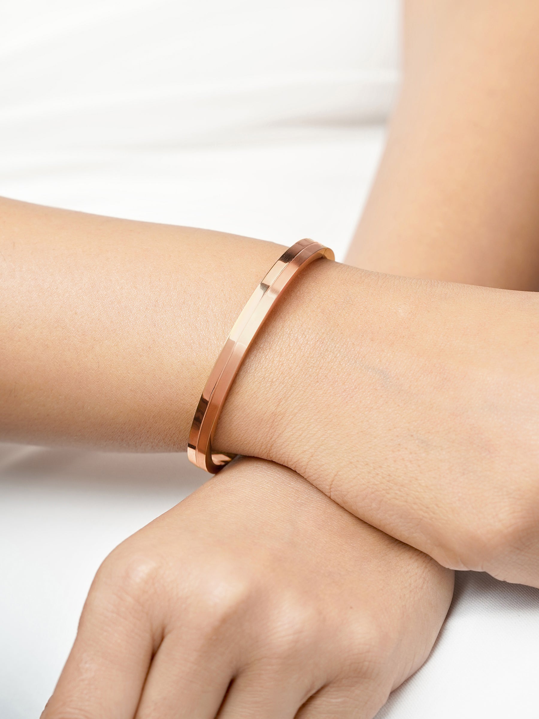 Benjomia Rosegold Plated Women's Bracelet
