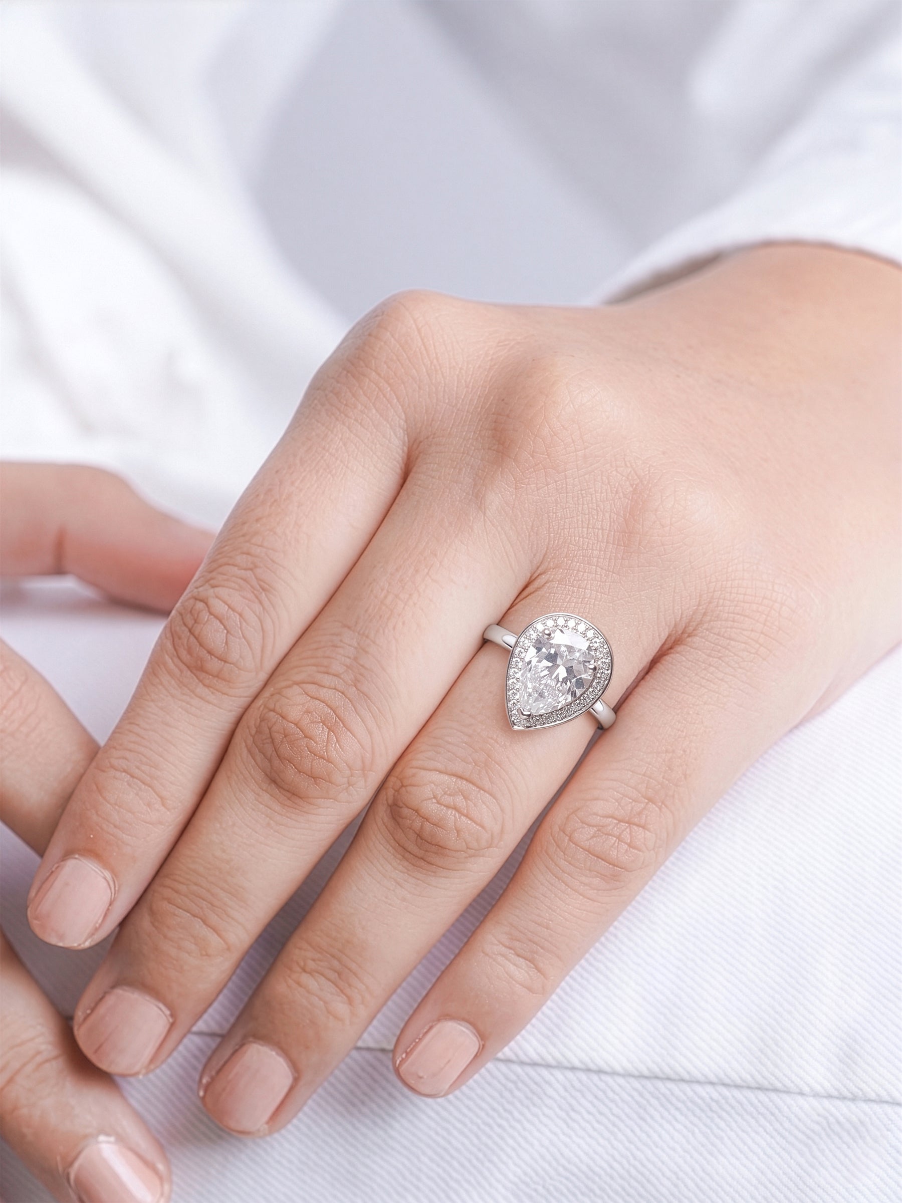 Calyra Solitaire Ring