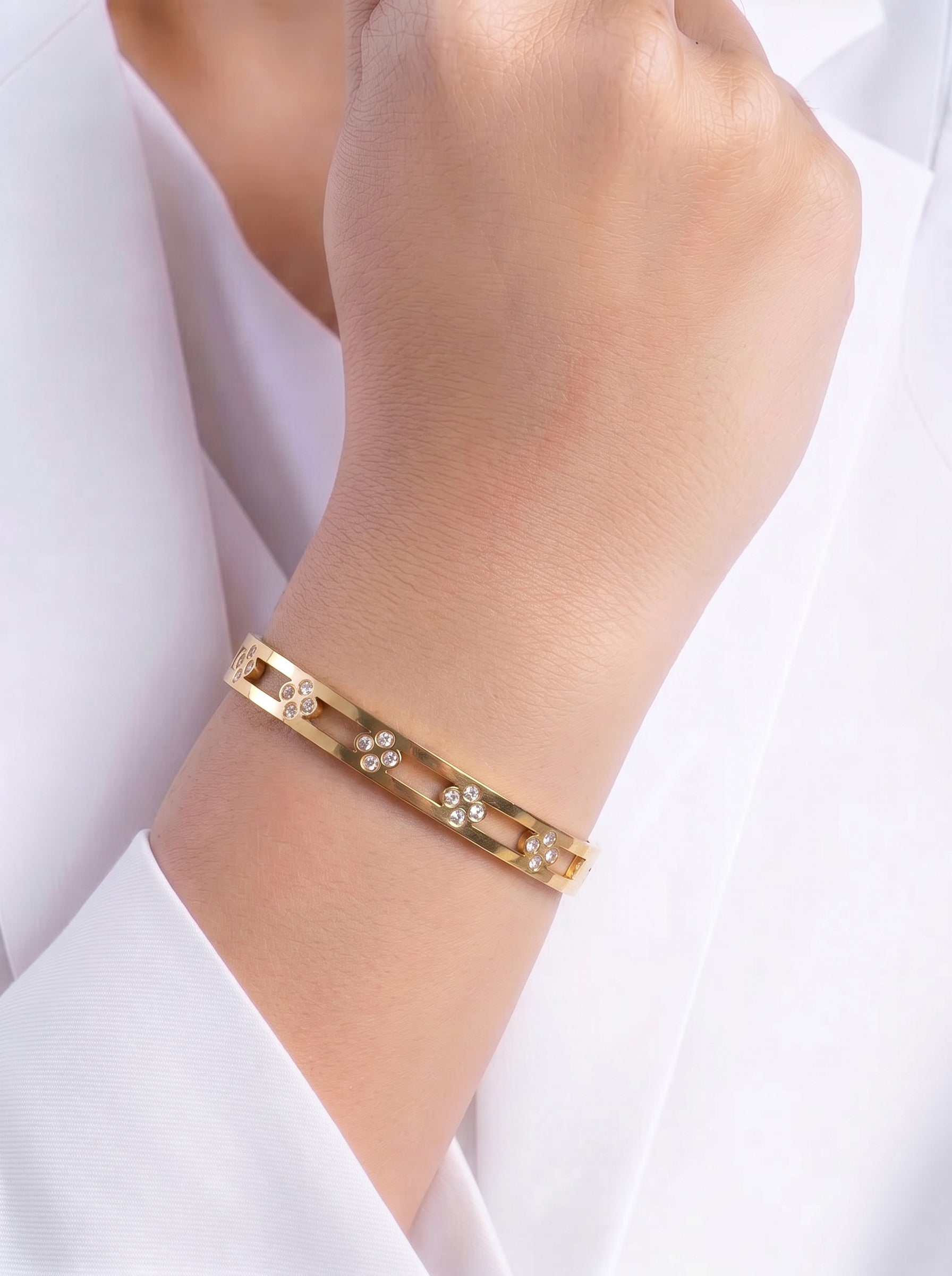 Coralie Diamond 18K Gold Plated Small Wrist Band Bracelet