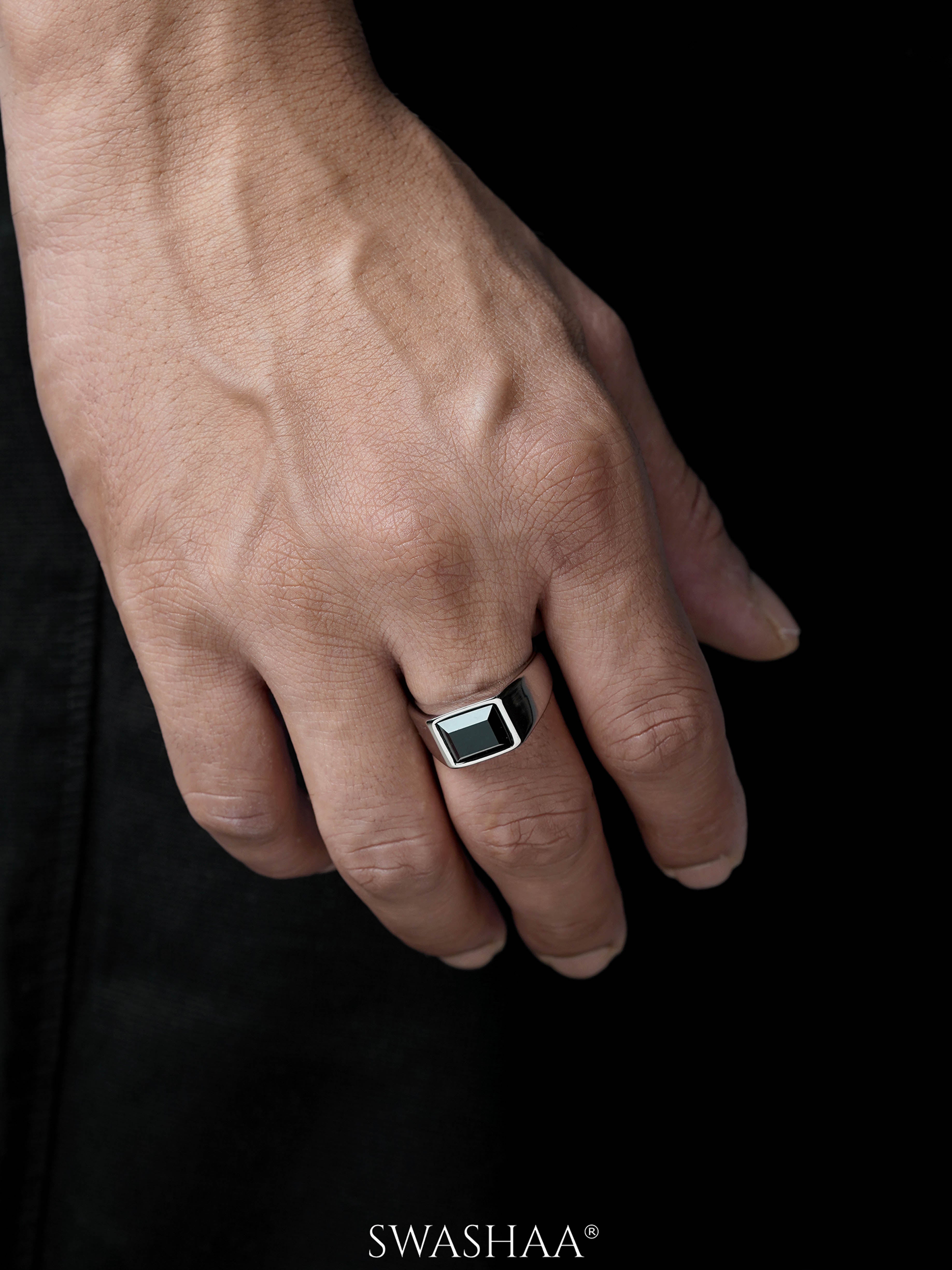 Daro Black Stone Signet Men's Ring