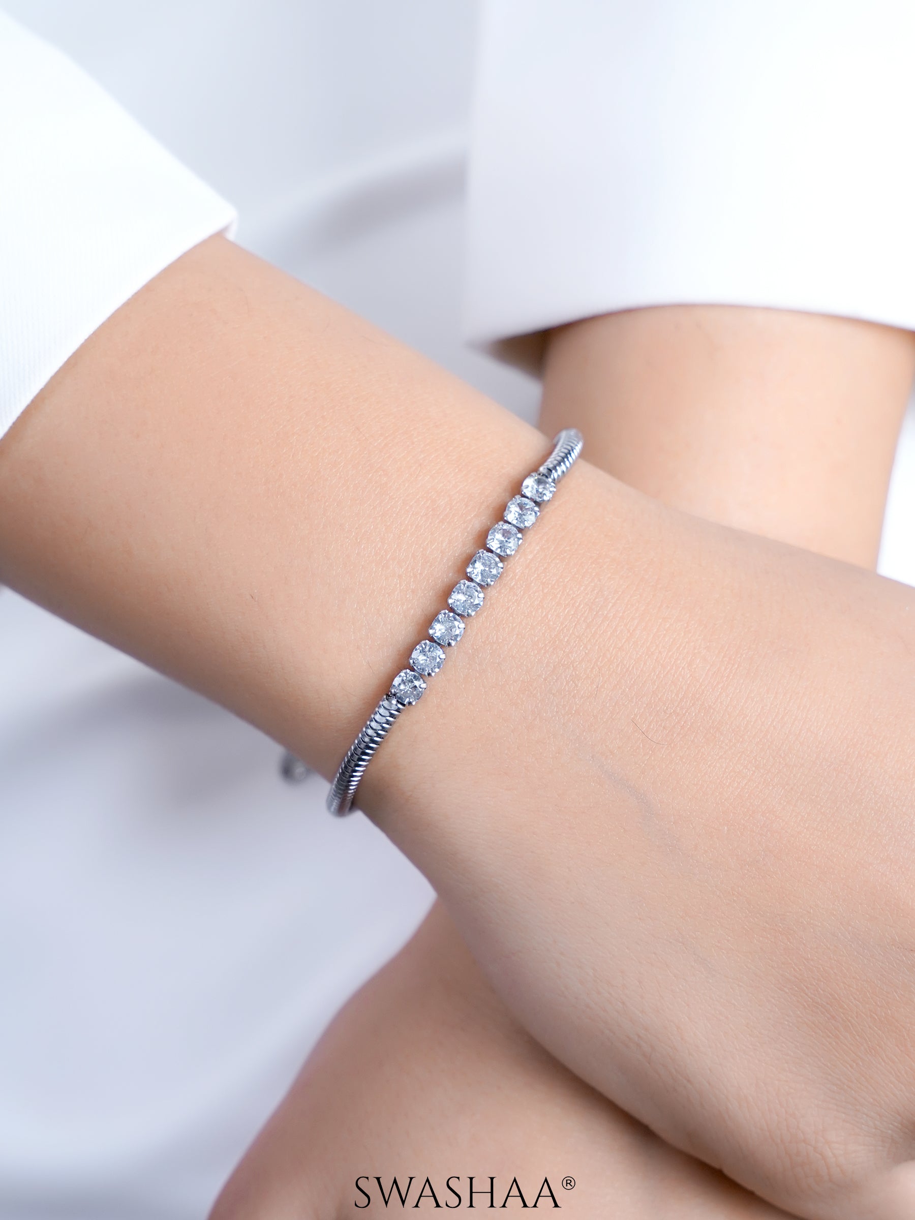 Diamond Round Snake Chain Women's Bracelet