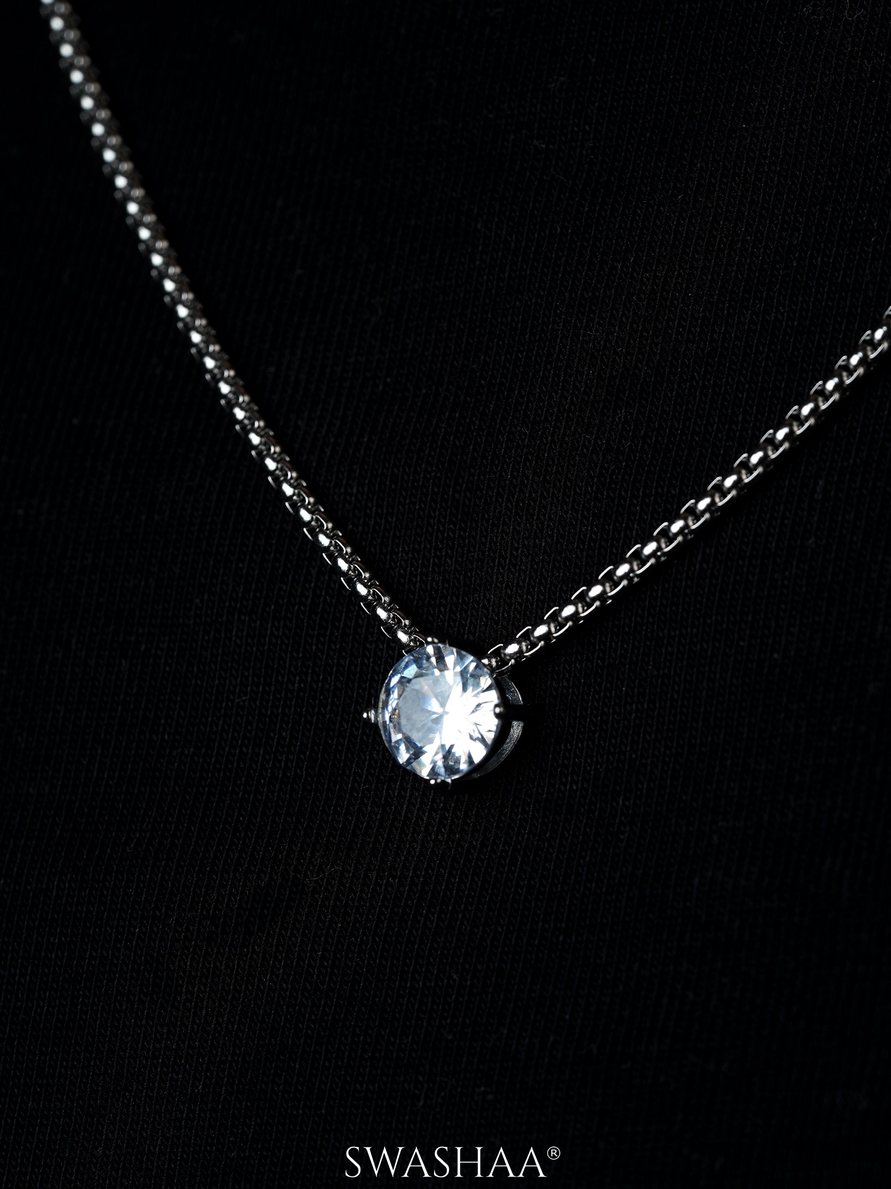 Drevan Solitaire Men's Chain Pendant