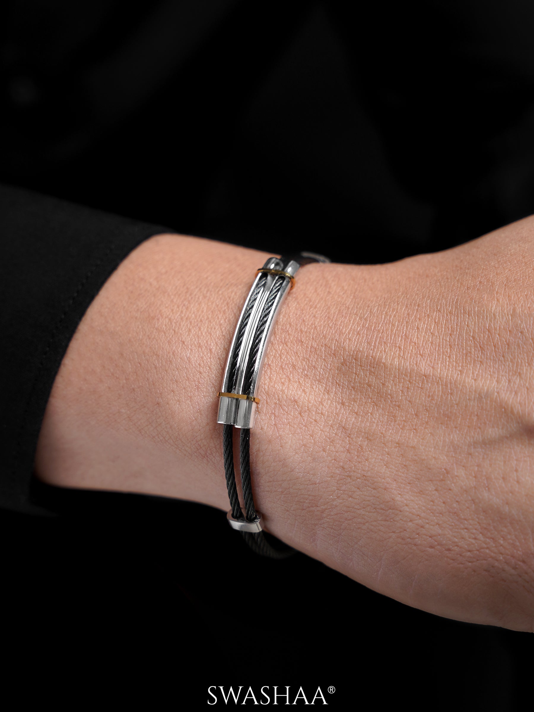 Eryx Wired Men's Bracelet