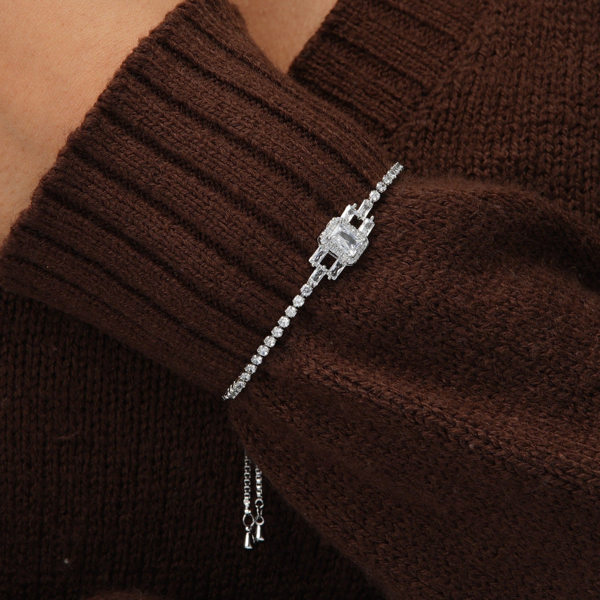 Esther Solitaire Bracelet