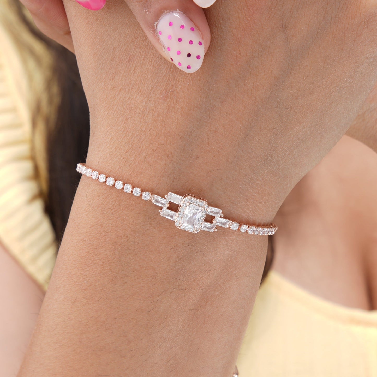 Esther Solitaire Bracelet Rosegold Plated