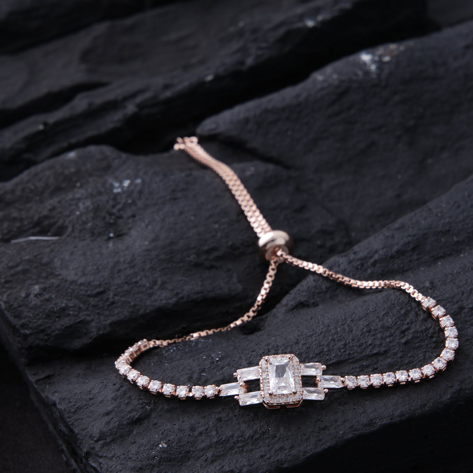 Esther Solitaire Bracelet