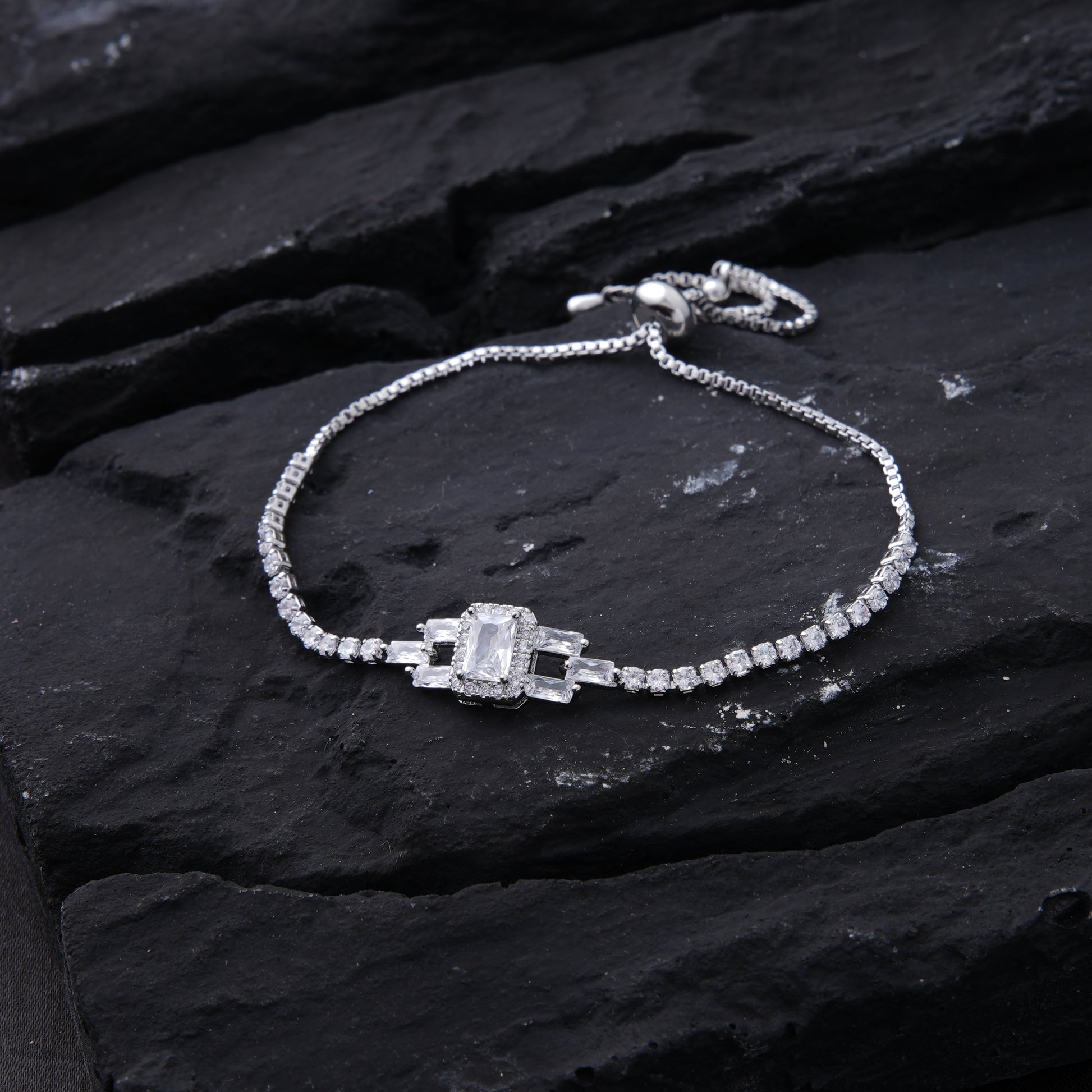Esther Solitaire Bracelet