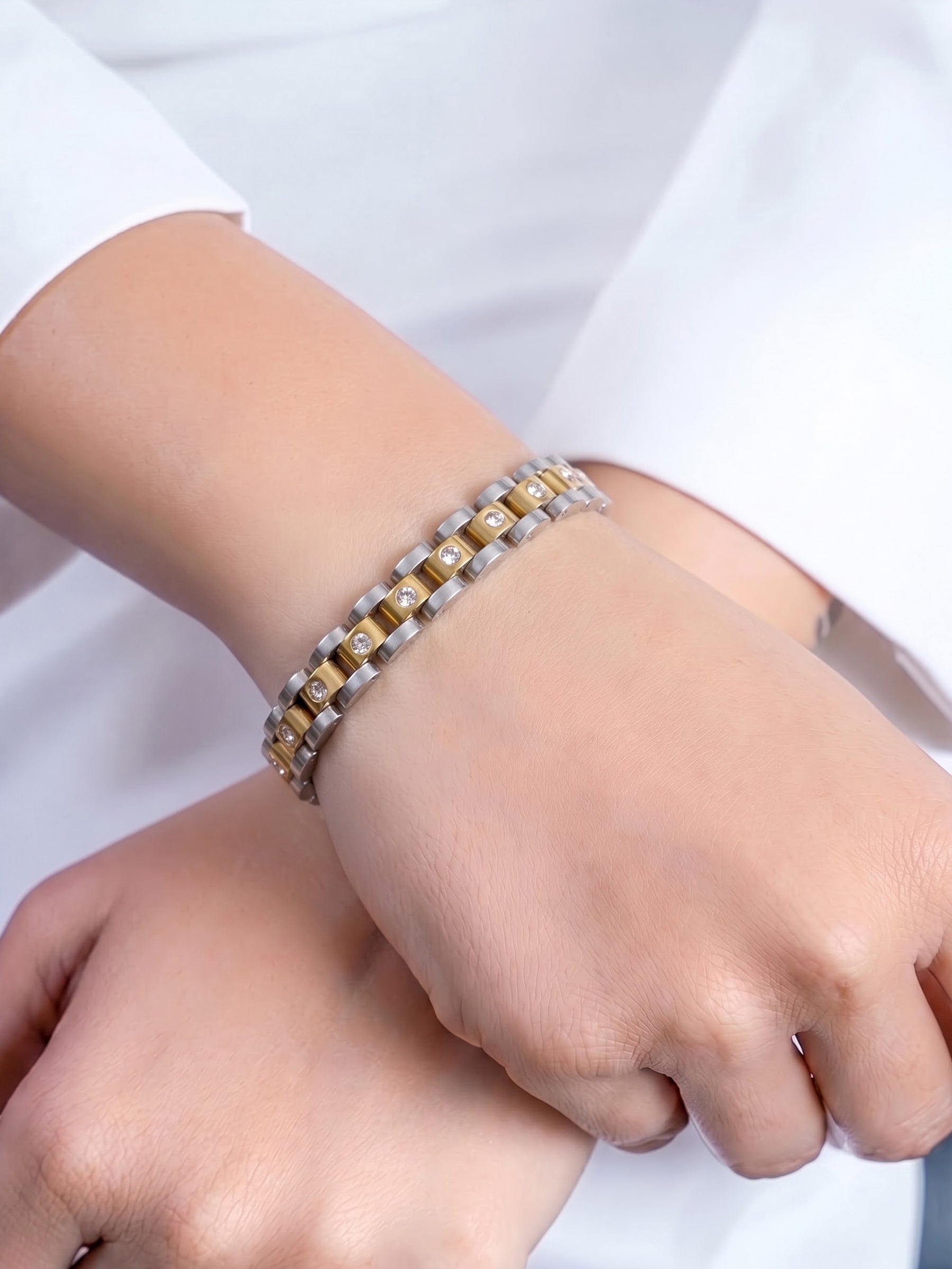 Jenelina Silver - 18K Gold Plated Diamond Women's Watch Belt Bracelet