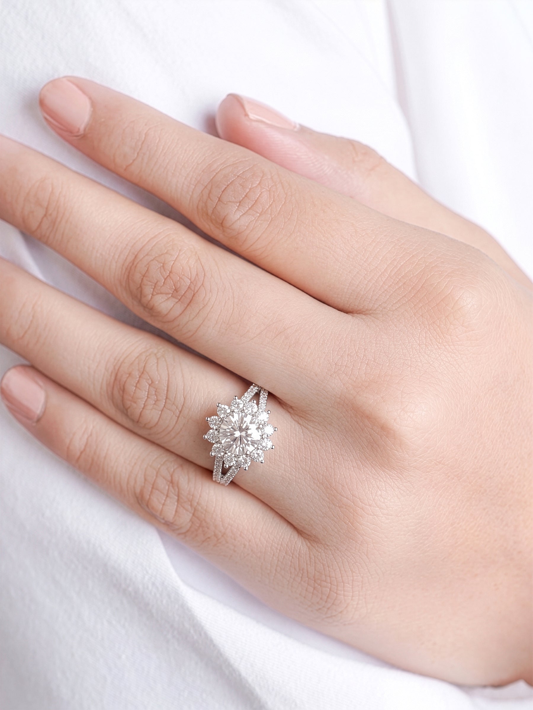 Marivelle Flora Solitaire Ring