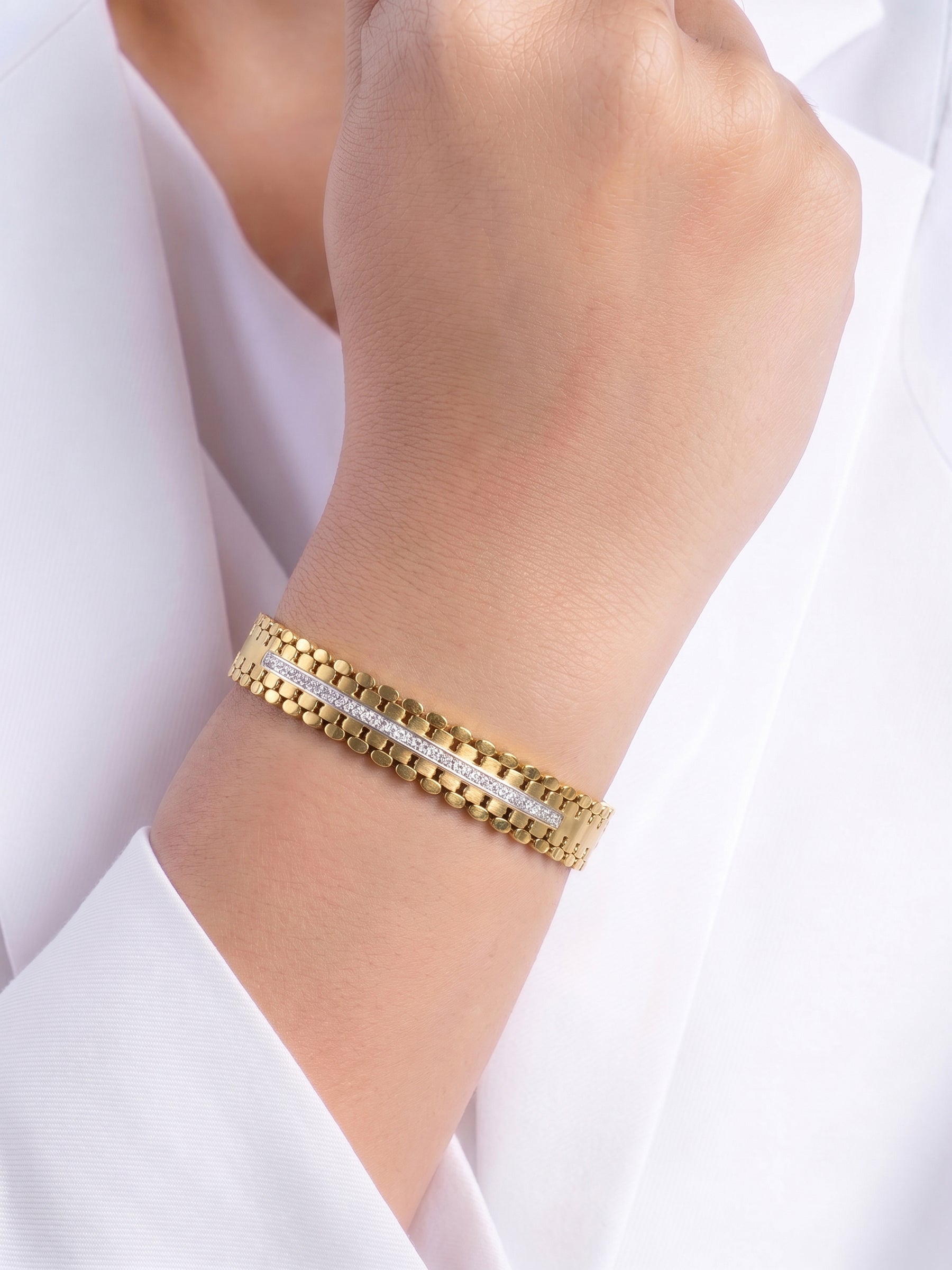 Meroya Diamond 18K Gold Plated Small Wrist Band Bracelet