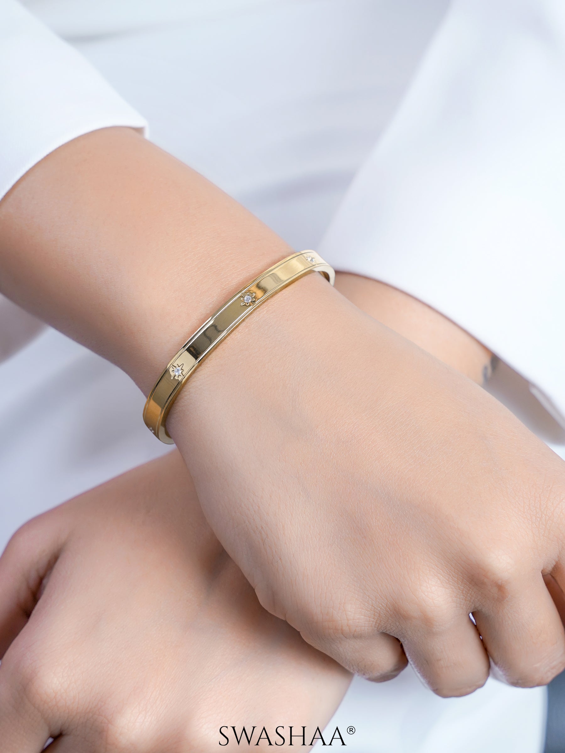 Naylia Star Cuff Bracelet