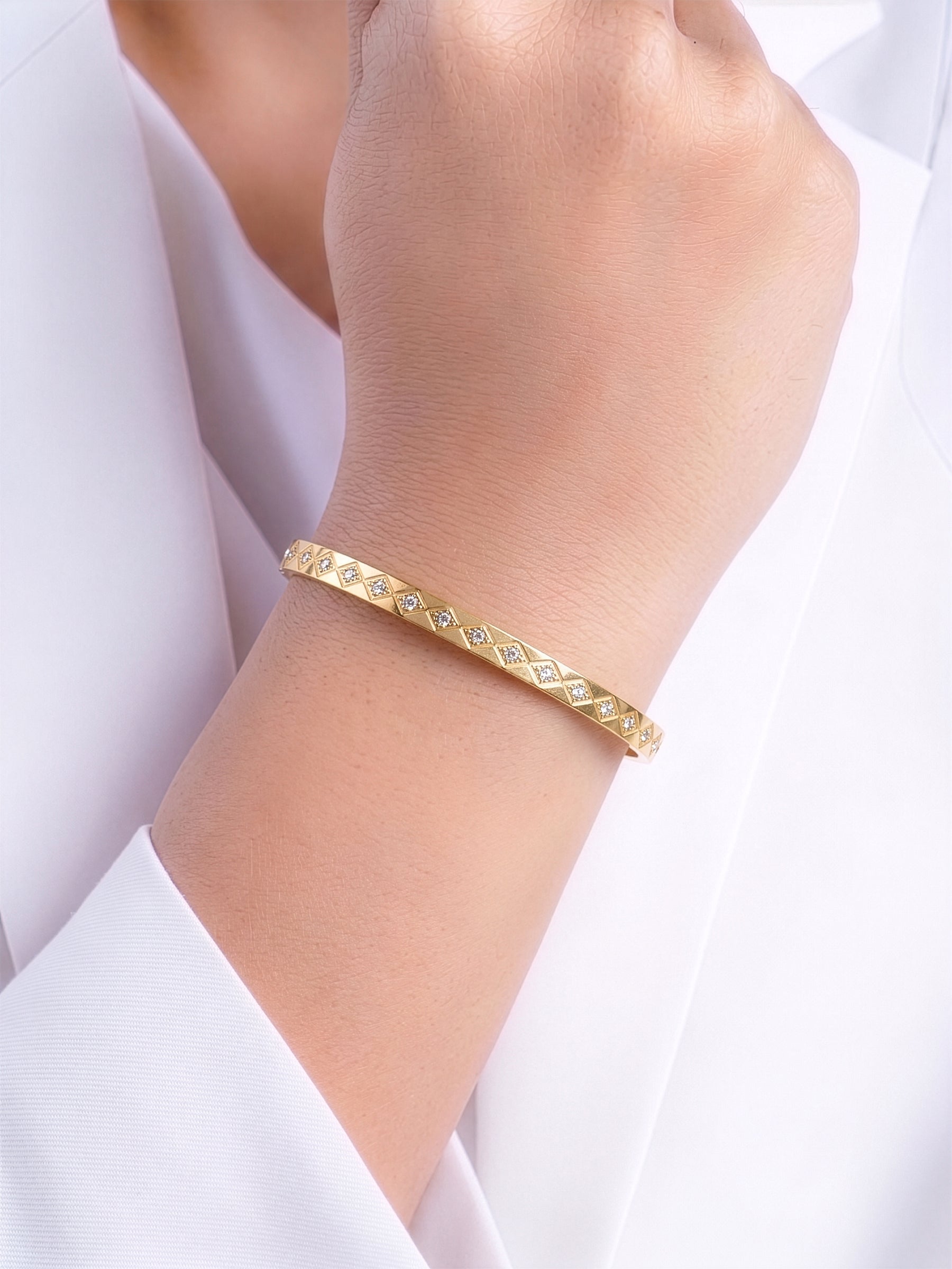 Loriva Geometric Diamond 18K Gold Plated Band Bracelet