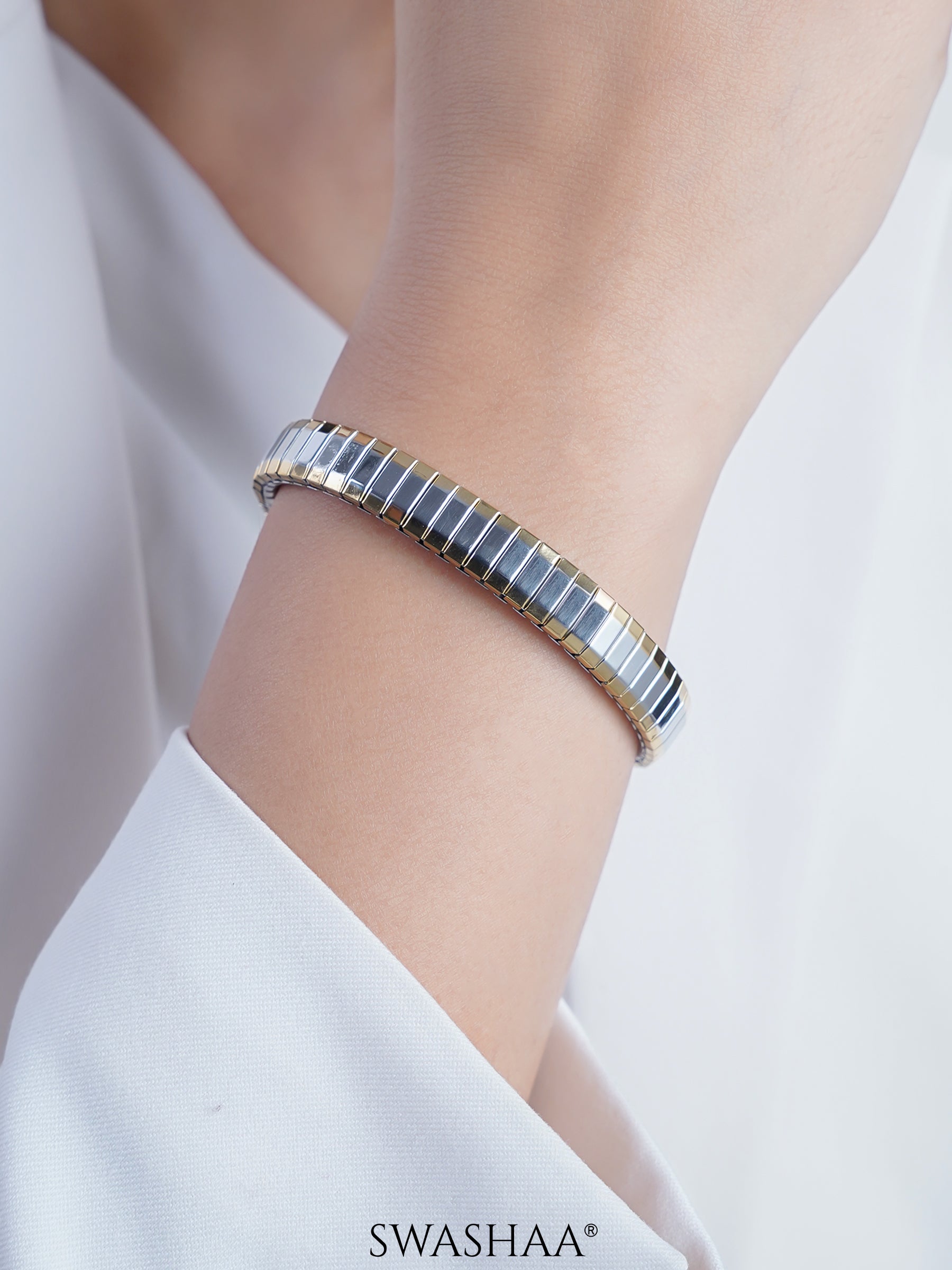 Nirahh Women's Bracelet