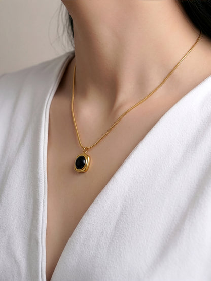 Noir Black Halo Necklace
