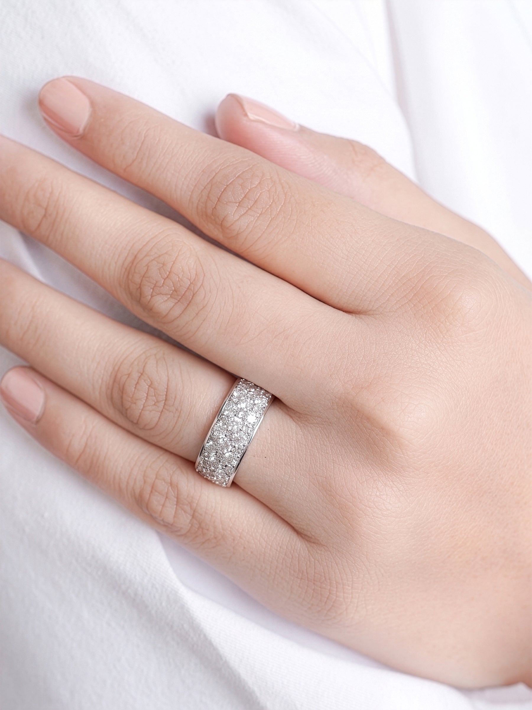 Orix Solitaire Band Women's Ring