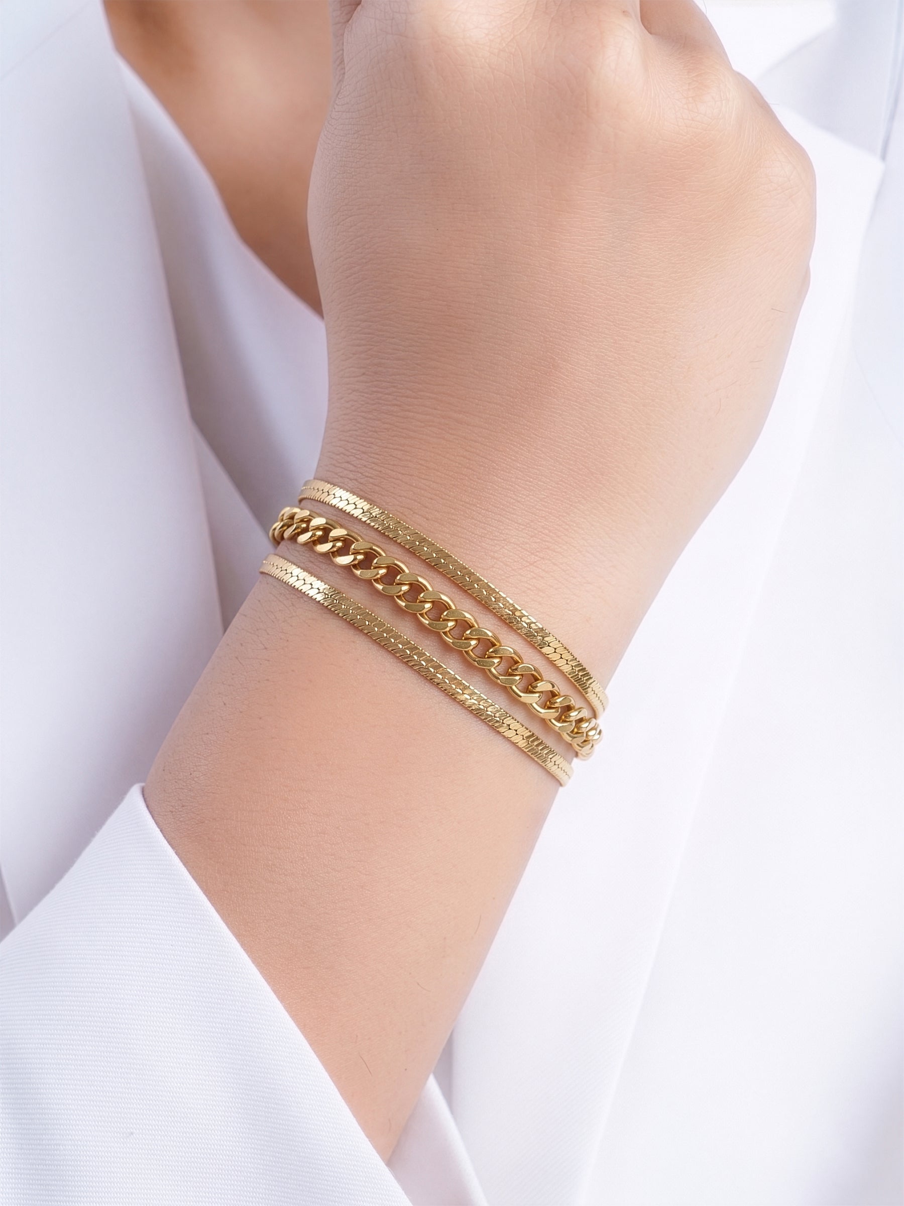 Solviera Link Chain Bracelet