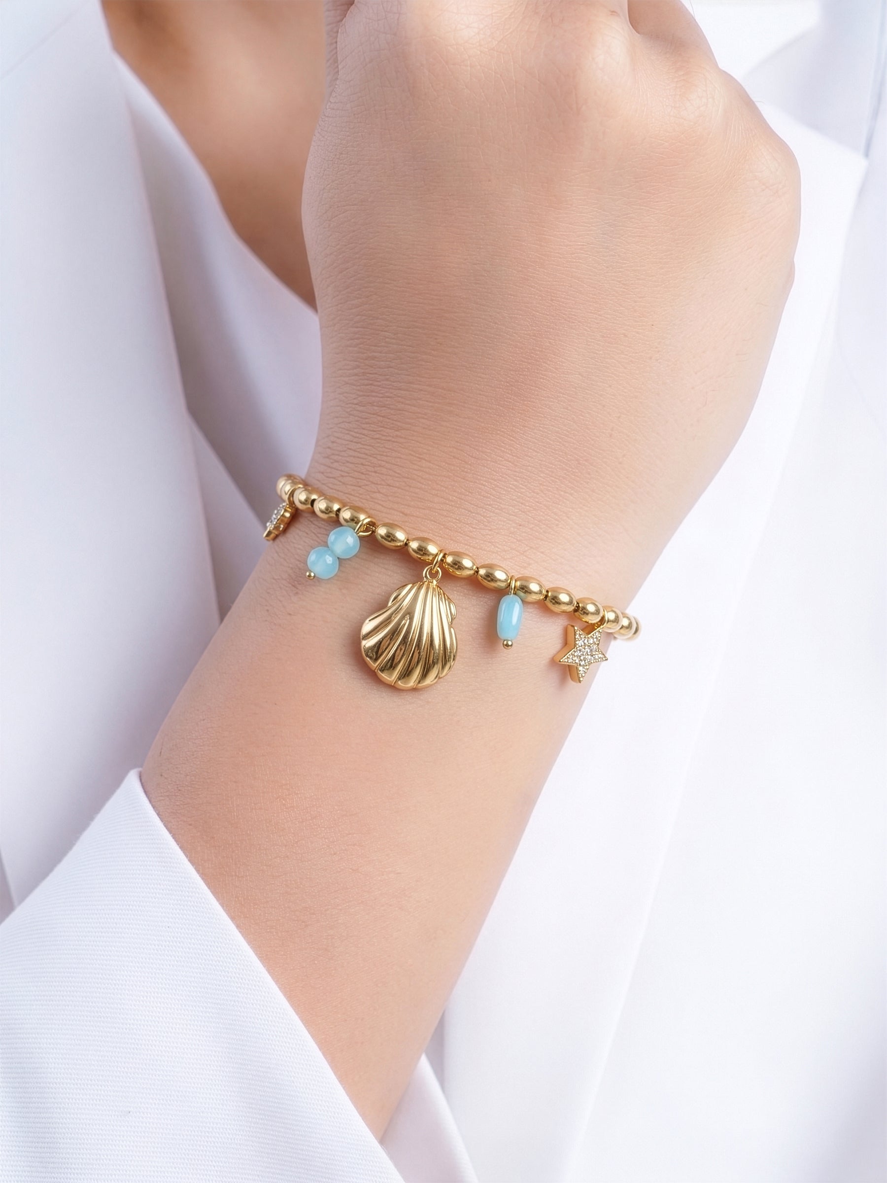 Soraya Ocean Shell Charm Chain Bracelet