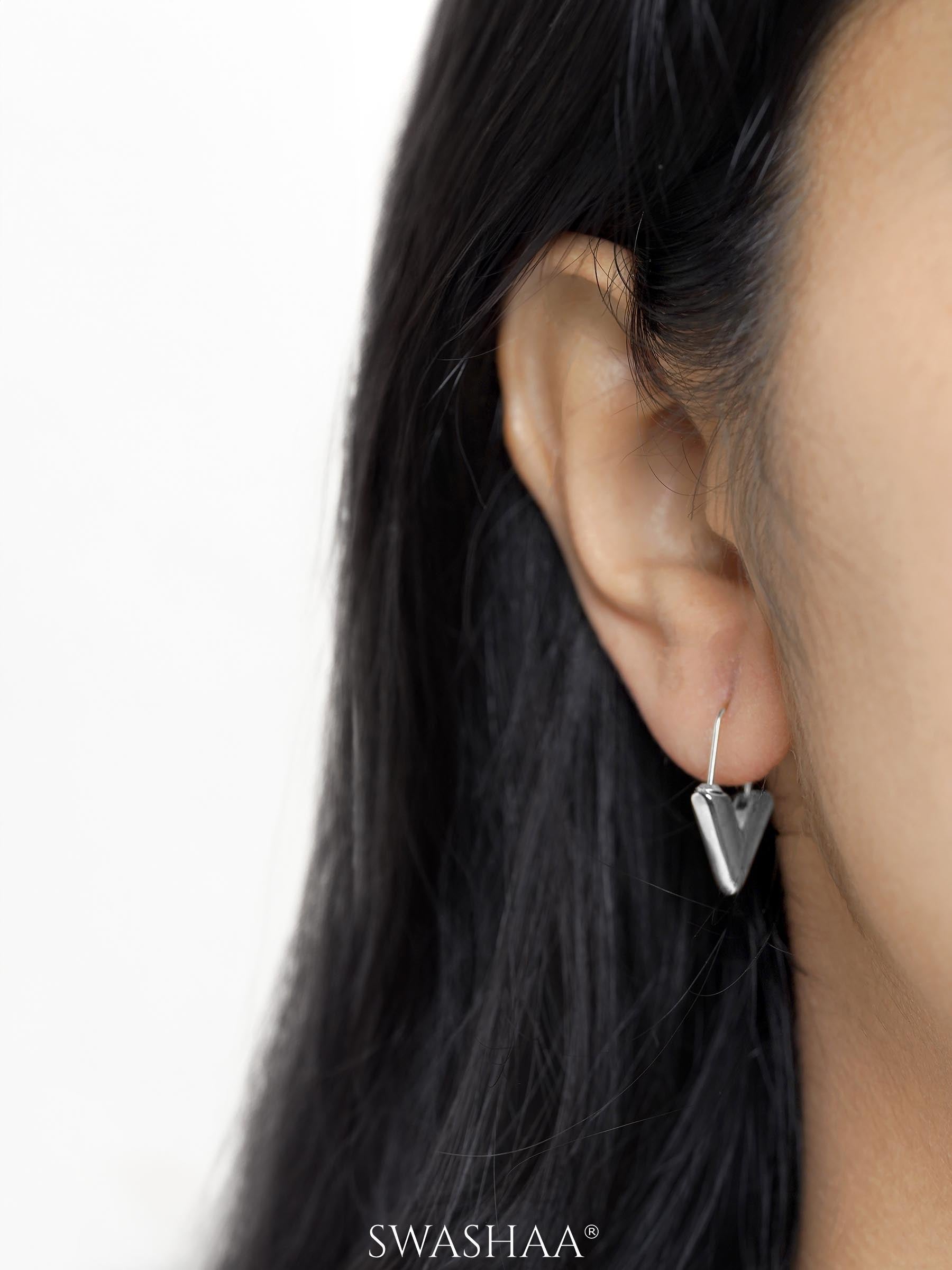Svara V-Drop Women's Hoop Earrings