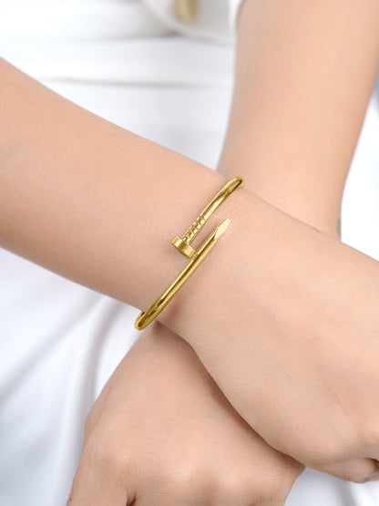 Zayden Solid Nail Women's Bracelet